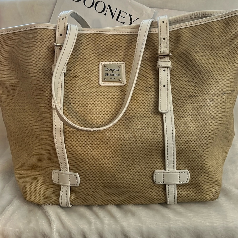 Dooney & Bourke Wayfarer Shoulderbag/Tote🔥